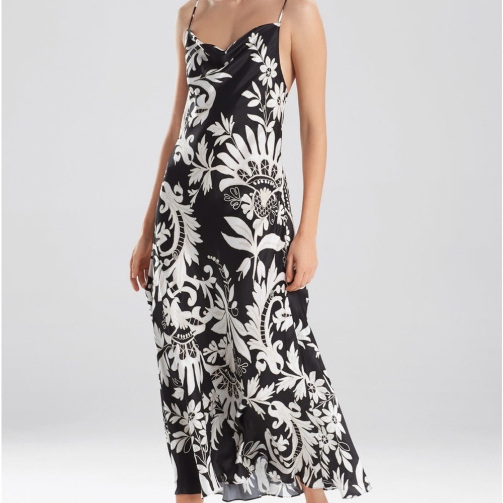 JOSIE NATORI MANTILLA SCROLL GOWN